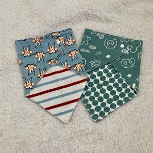 2pcs Animal Pattern Reversible Baby Bibs